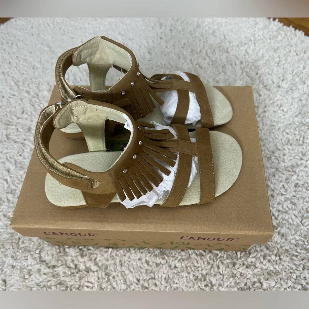 L'Amour Kids Size 1 Brown Fringe Sandals NIB